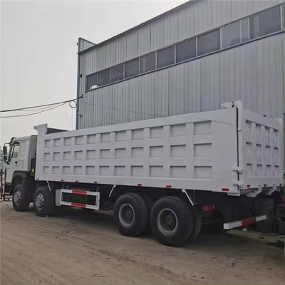 6X4 18cbm 30tons camion-déchargeuse pour l'Algérie Conception de pneus sans tube et ≤5 sièges