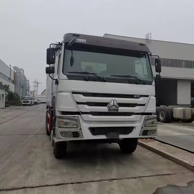 Transmission manuelle pour camions-déchargeuses d'occasion avec siège du conducteur à suspension pneumatique