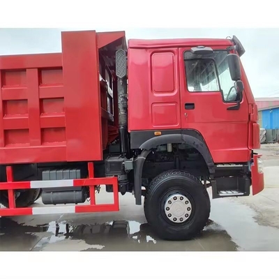 Service après-vente 3 ans 8X4 12 pneumatiques 50 tonnes Sinotruk HOWO usé camion à bascule pour l'exploitation minière
