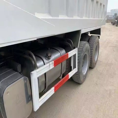 Segment de camions lourds Sinotruk HOWO 8X4 12 roues Véhicule utilitaire d'occasion