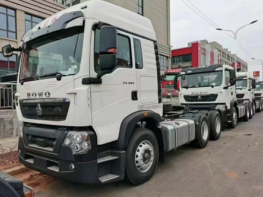 10 Pneus 6*4 HOWO 371HP 375HP Tracteur pour 5001-10000 kg de poids brut du véhicule