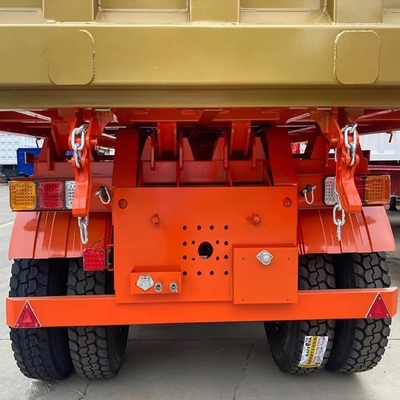 Le client a besoin d'un chariot de décharge à trois essieux en acier entraîné, un semi-remorque avec cylindre hydraulique