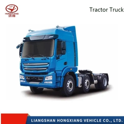 6X4 6X2 4X2 6X2r Camions tracteurs FM Durable et 1 an de service après-vente pour ≤5 sièges