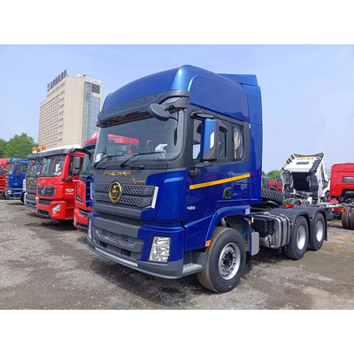 HOWO Camions Tracteur 6*4 Camion fourmi Poids brut du véhicule 5001-10000 Kg et capacité du moteur &gt; 8L