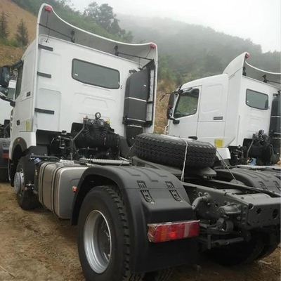 Poids brut du véhicule 5001-10000 Kg Sinotruk Tracteur camion HOWO 10 roues 6X4 375 chevaux