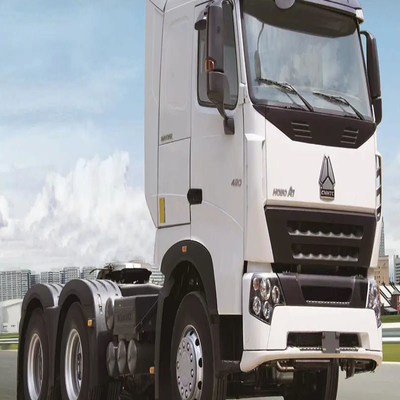 8.2 tonnes couple maximal Sinotruk HOWO 10 roues 371hp Tracteur Truck Tête de remorque