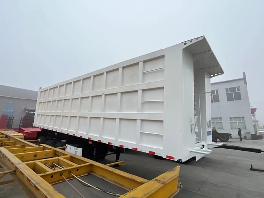 Sinotruk 12 roues 30 mètres cubes HOWO 40 tonnes 8X4 déchargeuse pour performance