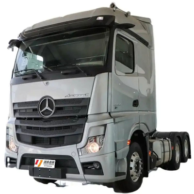 Semi-remorque tracteur camionneur premier mobileur à grande capacité et à faible entretien
