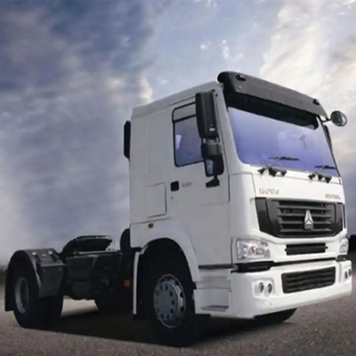 Sinotruck HOWO Tête de tracteur Capacité du moteur du camion&gt; 8L pour les camions lourds