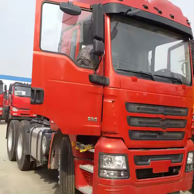 Chinois Chenglong H7 4X2 camion tracteur avec une capacité de charge de 8,2 tonnes et la certification GCC