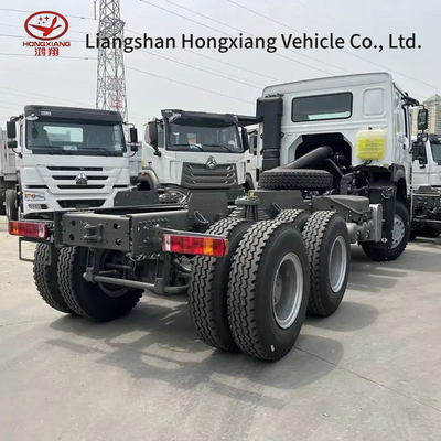 Camion tracteur à transmission manuelle lourd Sinotruk Sitrak avec une capacité de moteur &gt; 8L