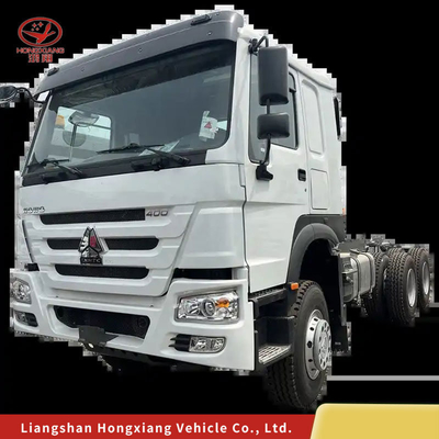 Camion tracteur à cylindre de 8 litres de capacité moteur avec fenêtre manuelle et réservoir de carburant lourd