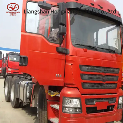En bon état Hand Sinotruk Head Tractor Truck avec une grande capacité et un moteur