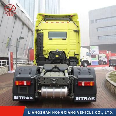 Fenêtre manuelle Tête de camion lourd Dongfeng Tireur à tracteur de capacité de moteur&gt; 8L
