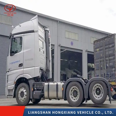 Dayun Camion de transport d'objets lourds Camion tracteur à empattement pour ≤ 5 sièges et 8,2 tonnes