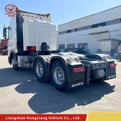 1 an de service après-vente GNC 6X4 Tracteur HOWO T7 Euro 5 Tête et sièges ≤5