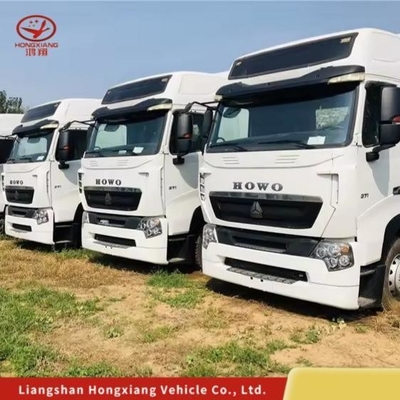 Hot HOWO T7 6X4 Tracteur au méthane Capacité du moteur&gt; 8L et 1 an de service après-vente