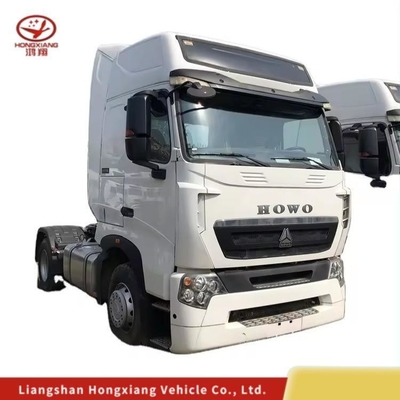 Hot HOWO T7 6X4 Tracteur au méthane Capacité du moteur&gt; 8L et 1 an de service après-vente