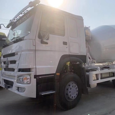 Camion mélangeur de ciment Camion lourd à main gauche/droite Camion réservoir mélangeur avec 1