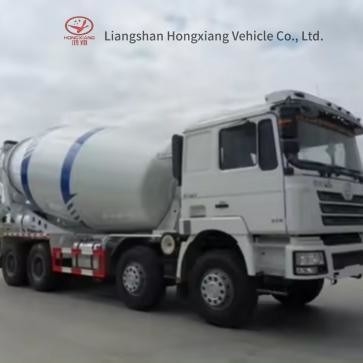8.2 tonnes Disponible F3000 Petit camion de mélangeur de ciment dans 12.00r22.5 pneus