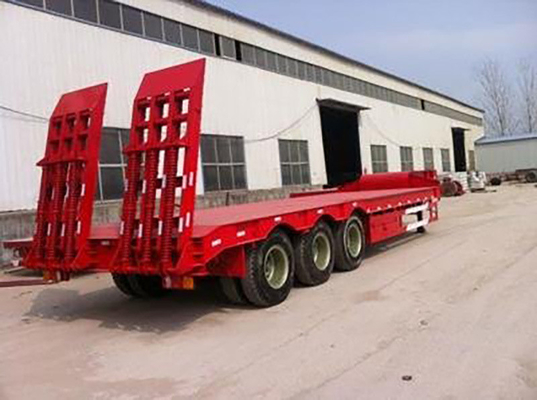 Sept camions-tracteurs de pont Le choix idéal pour le transport à plat de type bras croisé