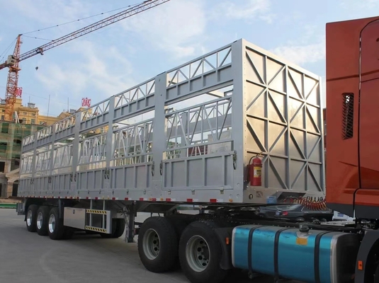 Personnalisation 3 axes clôture de fret semi-remorque pour le transport de porcs bovins moutons et bovins