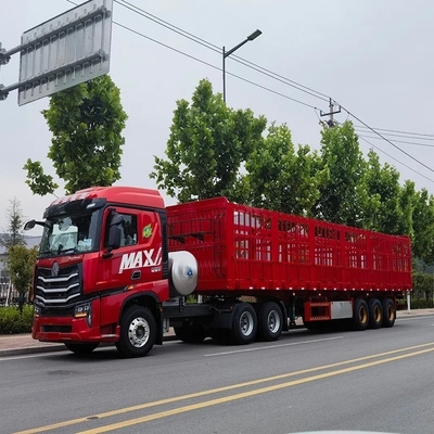 Semi-remorque à clôture pour le transport de marchandises en vrac de 40 à 100 tonnes avec système de suspension léger
