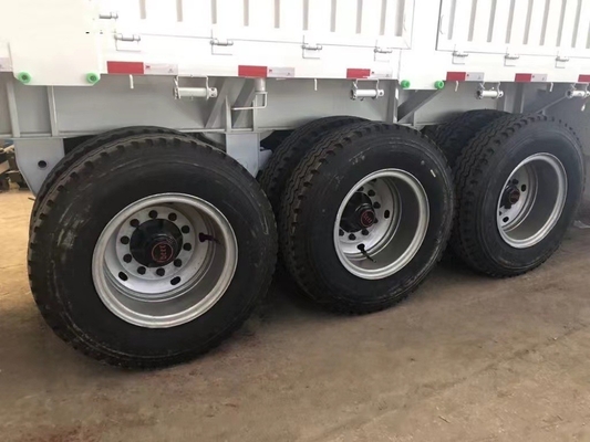 Semi-remorque à clôture pour le transport de marchandises en vrac de 40 à 100 tonnes avec système de suspension léger