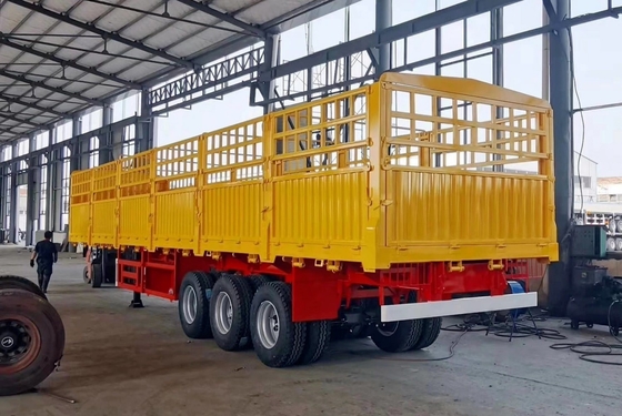 Trailers légers à clôture de 60 tonnes avec semi-trailers à pieux en acier personnalisés