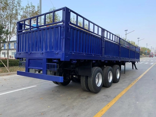 Transports légers de bovins/chevaux/ovins 3 essieux Semi-remorque à pile et clôture en acier