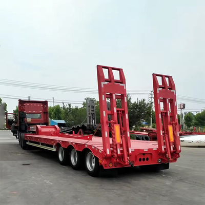12 Nombre de pneus Semi-remorque à plat 20 tonnes 20 pieds 40 pieds Capacité et conteneurs transportés