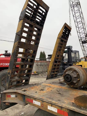 Trois lignes six axes 40 60 tonnes Longue remorque à chevet bas avec 1820 mm de rail de roulement