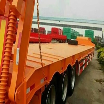 Trailer hydraulique à inclinaison Trailer à inclinaison avec essieu de 13 t et numéro de pneu de 10