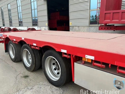 Semi-remorque polyvalente et à planche plate pour le transport de marchandises